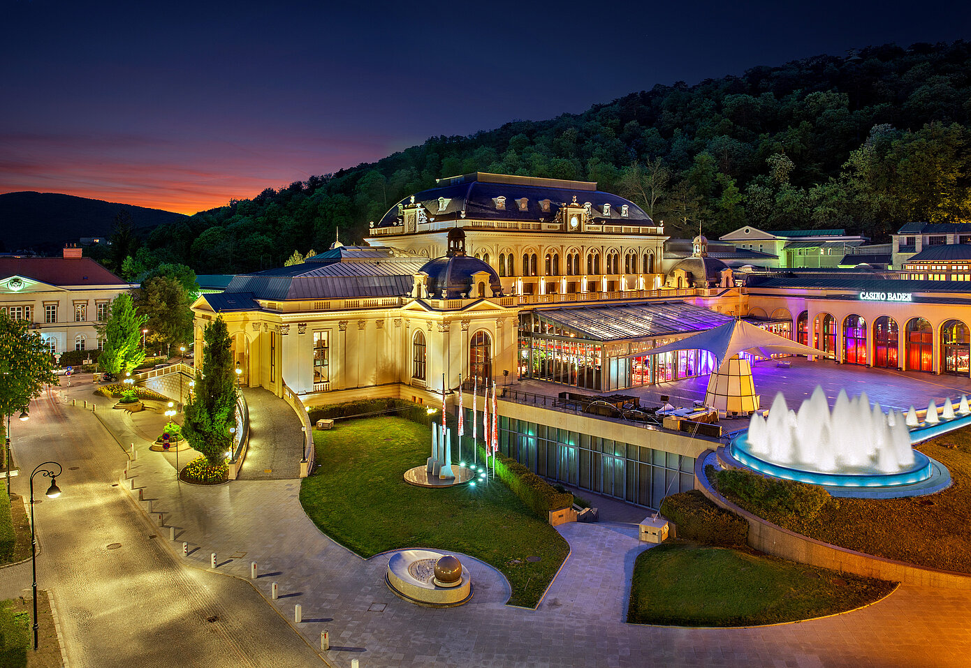 Casino Baden bei Nacht