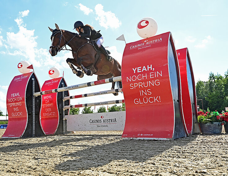 Casinos Austria Future Cup Sujet Springreiterin